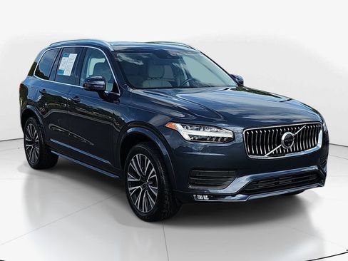 Used 2022 Volvo XC90 T6 Momentum w/ Advanced Package AWD/4WD image 3