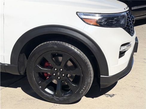 Used 2022 Ford Explorer ST w/ Equipment Group 401A AWD/4WD image 7