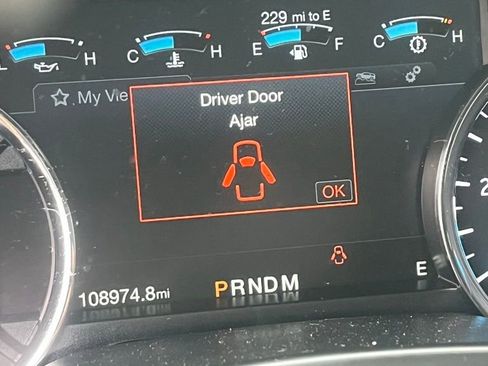 Used 2018 Ford Expedition XLT w/ Equipment Group 202A RWD image 8
