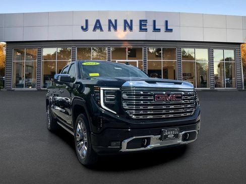 Used 2024 GMC Sierra 1500 Denali w/ Denali Reserve Package AWD/4WD image 13