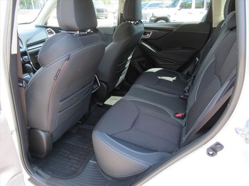 Used 2022 Subaru Forester Premium AWD/4WD image 35