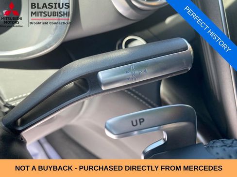 Used 2022 Mercedes-Benz SL 55 AMG 4MATIC w/ Driver Assistance Package image 65