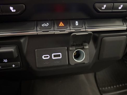 Used 2022 GMC Sierra 2500 SLE w/ SLE Convenience Package image 33