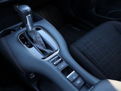 Used 2023 Honda HR-V Sport image 16