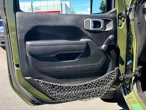 Used 2022 Jeep Wrangler Unlimited Sport AWD/4WD image 20