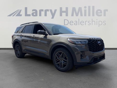 New 2026 Ford Explorer ST AWD/4WD image 7