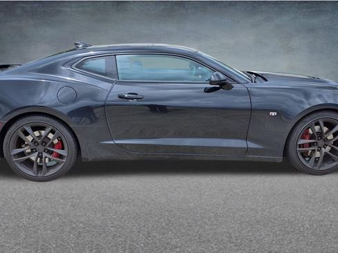 Used 2023 Chevrolet Camaro SS RWD image 9