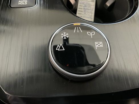 Used 2021 Nissan Rogue SV image 17