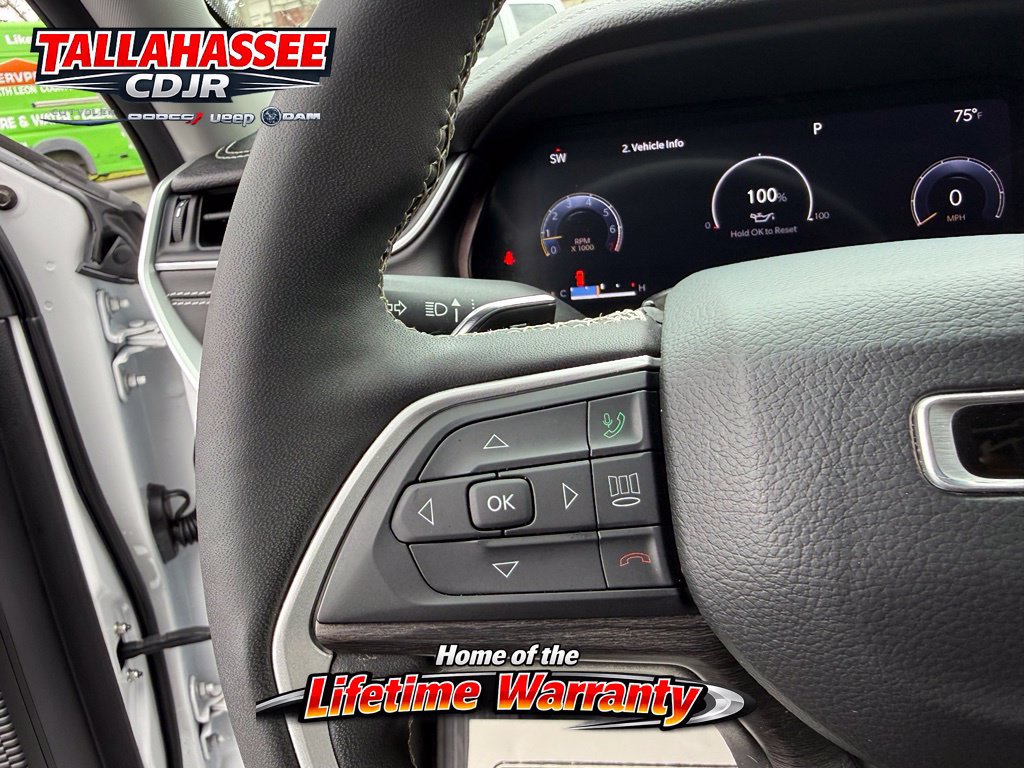 Used 2023 Jeep Grand Cherokee Limited RWD image 19
