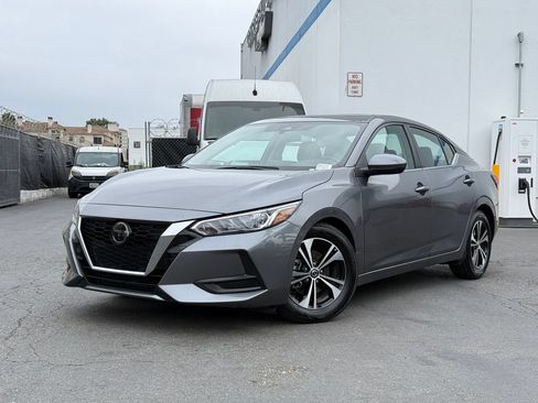 Used 2023 Nissan Sentra SV FWD image 2