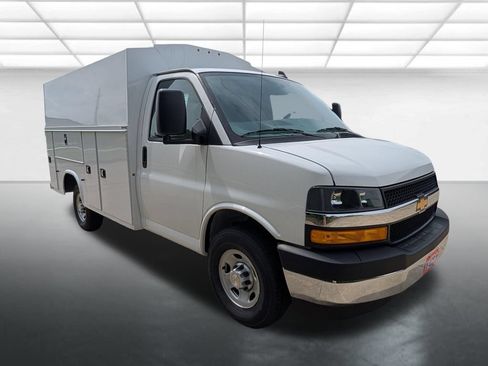 New 2025 Chevrolet Express 3500 w/ Power Convenience Package RWD image 1
