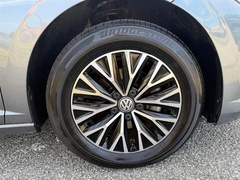 Used 2019 Volkswagen Jetta SEL FWD image 40