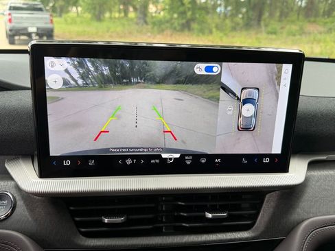 New 2026 Ford Explorer Platinum RWD image 25