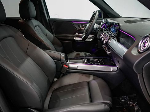 Certified 2025 Mercedes-Benz GLB 250 image 15