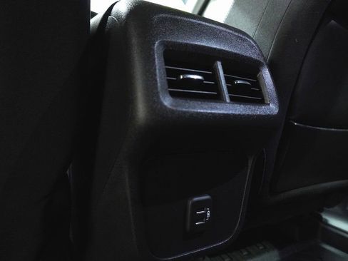 Used 2022 GMC Terrain SLE w/ Driver Convenience Package image 15