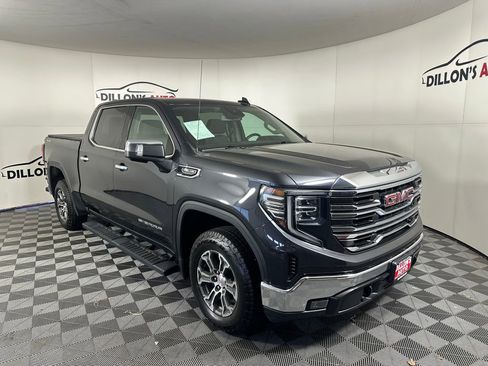 Used 2024 GMC Sierra 1500 SLT image 11