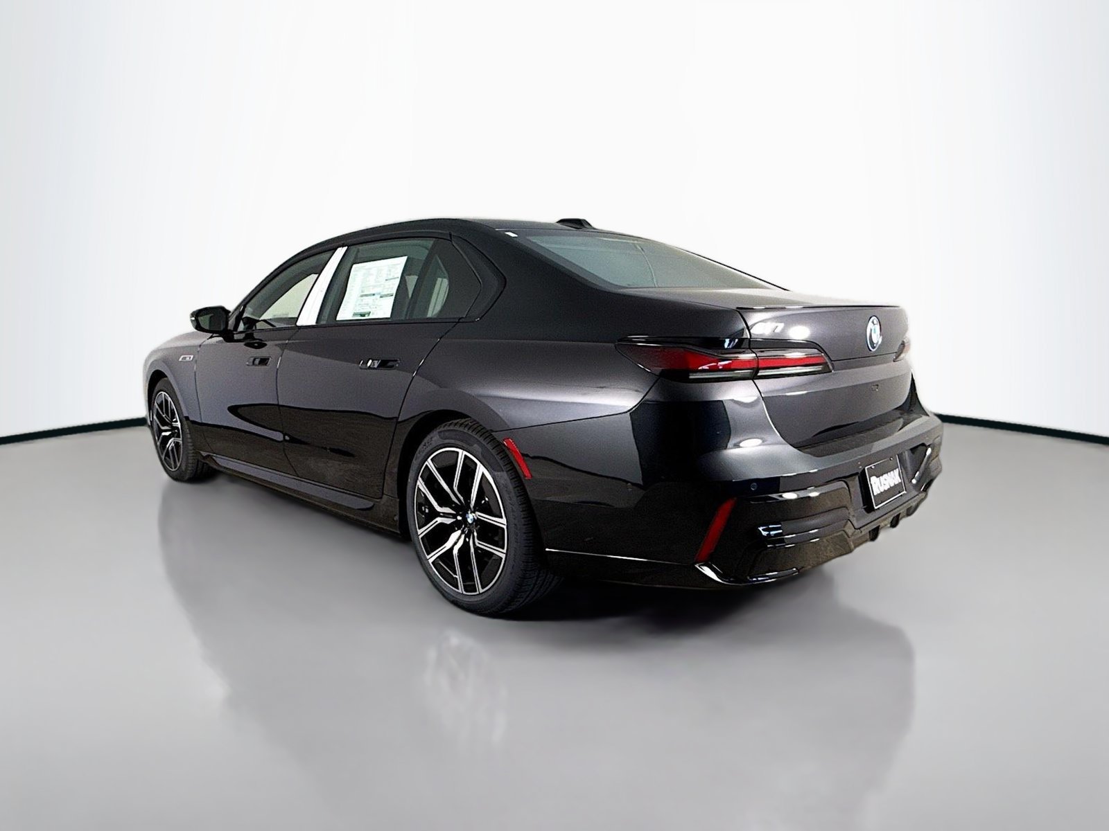 Used 2026 BMW i7 M70 AWD/4WD image 5