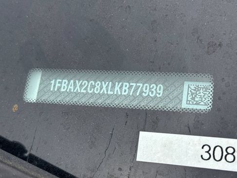 Certified 2020 Ford Transit 350 XL RWD image 3