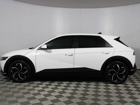 Used 2024 Hyundai Ioniq 5 SEL image 31