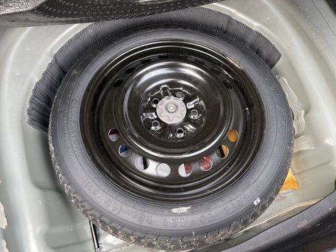 Used 2023 Toyota Camry SE image 36