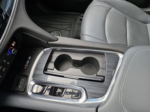 Used 2023 Buick Enclave Essence w/ Experience Buick Package image 37