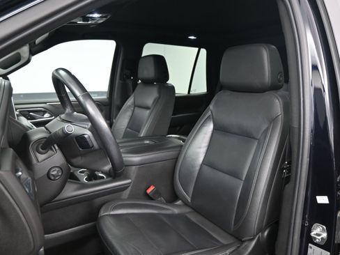 Used 2021 Chevrolet Tahoe Z71 w/ Luxury Package image 16