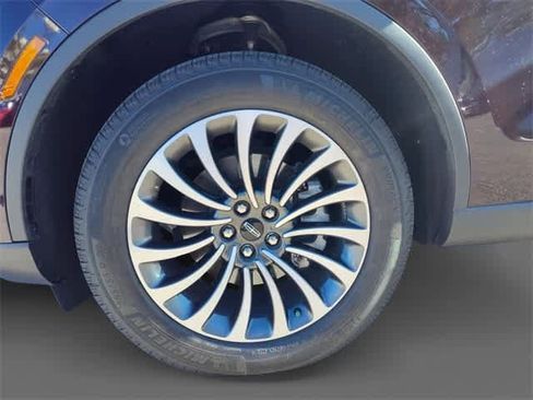 Used 2024 Lincoln Aviator AWD w/ Premium Package image 9