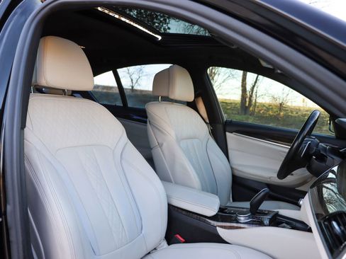 Used 2018 BMW 540i image 21