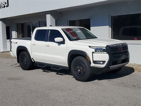 Certified 2025 Nissan Frontier Pro-X w/ Pro Convenience Package image 33