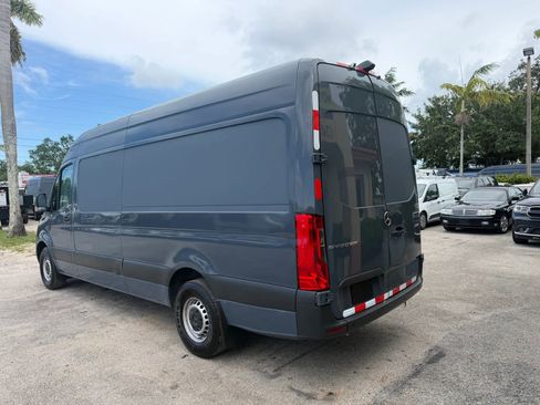 Used 2019 Mercedes-Benz Sprinter 170 image 3