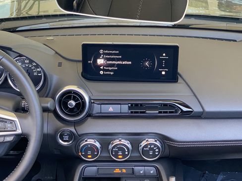 Certified 2025 MAZDA MX-5 Miata Grand Touring RWD image 28