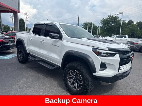 Used 2024 Chevrolet Colorado ZR2 w/ ZR2 Convenience Package III AWD/4WD image 10