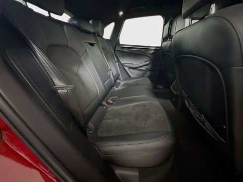 Used 2021 Porsche Macan image 25