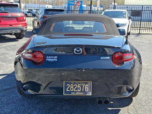 Used 2017 MAZDA MX-5 Miata Sport image 5