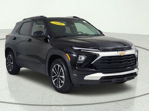 Used 2026 Chevrolet TrailBlazer LT AWD/4WD image 1