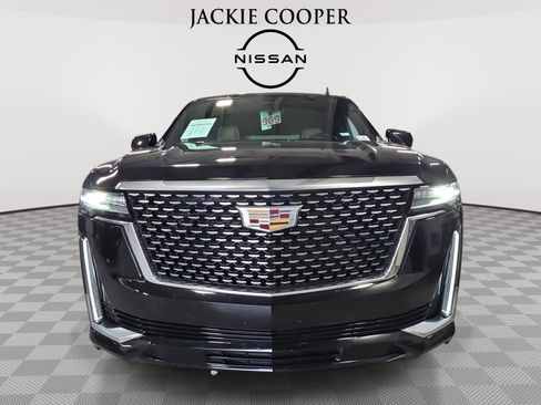 Used 2024 Cadillac Escalade Premium Luxury RWD image 2