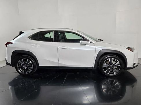Certified 2024 Lexus UX 250h FWD image 7