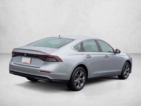 Used 2023 Honda Accord EX image 5
