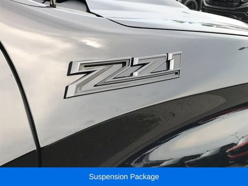 Used 2022 Chevrolet Silverado 1500 Custom Trail Boss w/ Midnight Edition AWD/4WD image 3