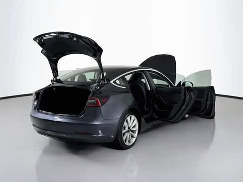 Used 2018 Tesla Model 3 Mid Range RWD image 25