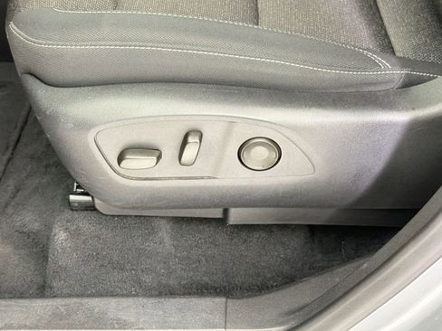 Used 2024 Chevrolet Traverse LT AWD/4WD image 13