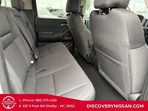 Certified 2024 Nissan Frontier SV AWD/4WD image 35