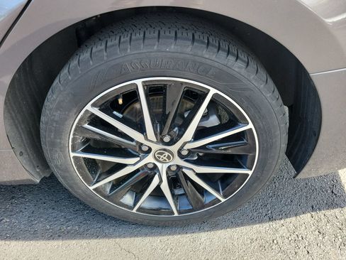 Used 2021 Toyota Camry SE FWD image 34