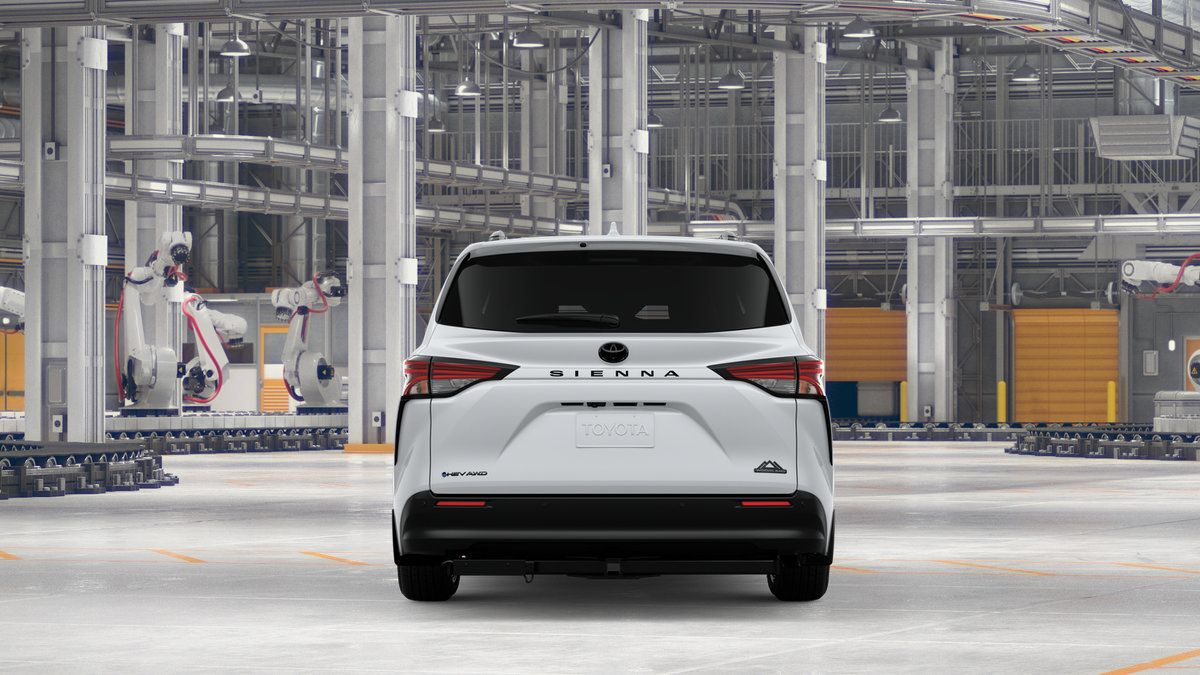 New 2026 Toyota Sienna XLE Woodland Edition AWD/4WD image 8