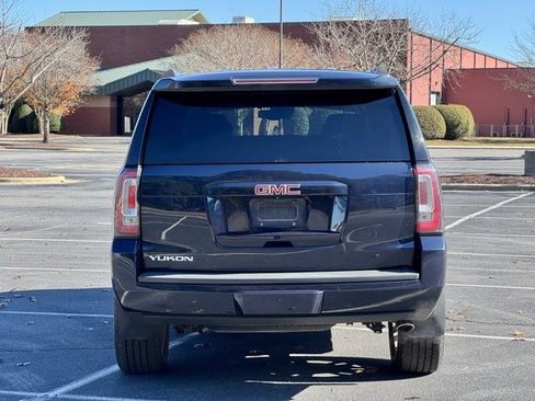 Used 2018 GMC Yukon SLT w/ Premium Edition image 6