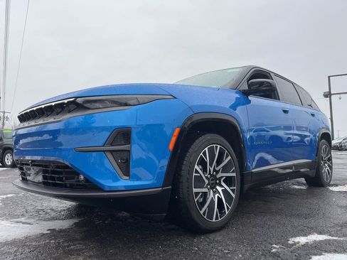 Used 2025 Jeep Wagoneer S Limited image 3