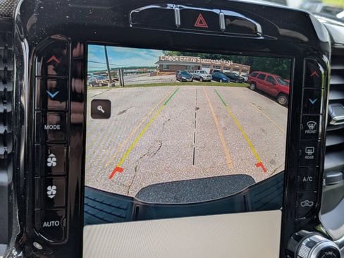 Used 2022 RAM 2500 Laramie AWD/4WD image 27