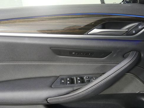 Certified 2023 BMW 540i w/ Premium Package image 9