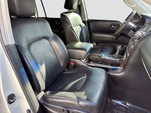 Used 2016 INFINITI QX80 Luxe w/ 22" Wheel Package image 31