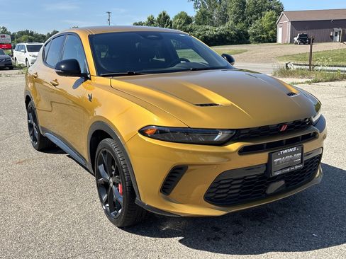 Used 2024 Dodge Hornet R/T AWD/4WD image 1